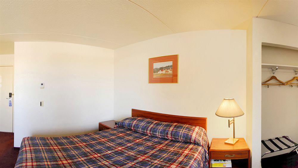 Travelodge Calgary Macleod Trail Luaran gambar